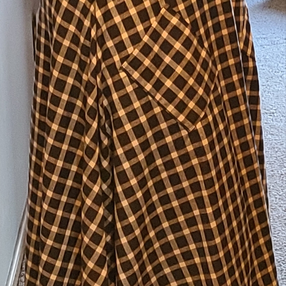 Double Zero Black and Ivory checked skirt - Picture 7 of 9
